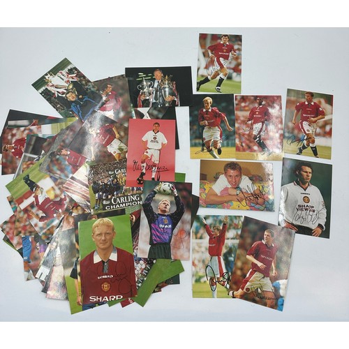 2043 - Collection of mixed Manchester United Football Club pictures, some are signed. and a signed copy of ... 