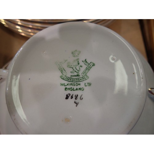 1550 - Johnsons Brothers dinner service. Not available for in-house P&P