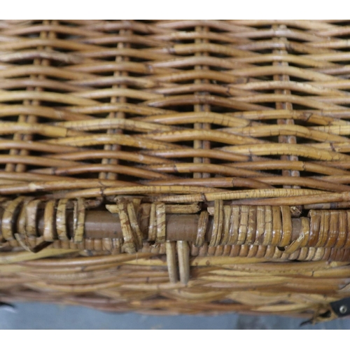 2060 - Large wicker hamper, with leather straps, 74 x 47cm H. Not available for in-house P&P