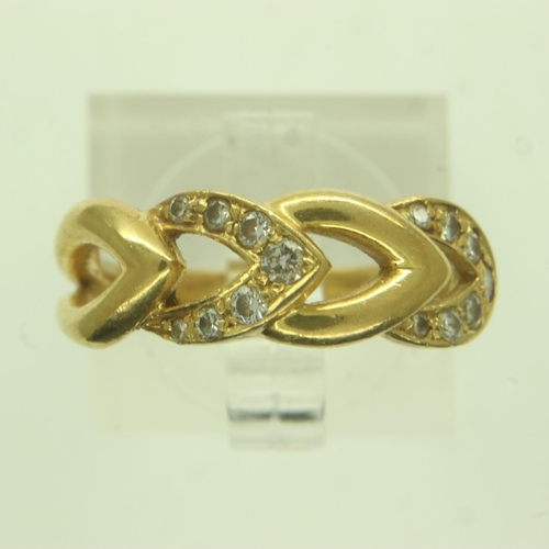 42 - A modern 18ct gold diamond set ring, size L, 4.8g. UK P&P Group 0 (£6+VAT for the first lot and £1+V... 