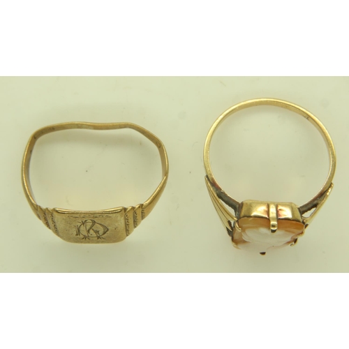 82 - A 9ct gold ring set with a carved shell cameo portrait, with a further mis-shapen 9ct gold signet ri... 