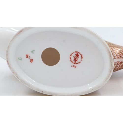 192 - Royal Crown Derby koi-carp, seconds quality, no cracks or chips, L: 18 cm. UK P&P Group 1 (£16+VAT f... 