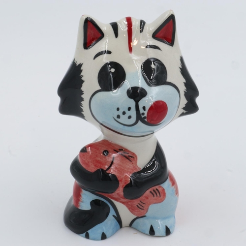 221 - Lorna Bailey cat, Good Catch, no cracks or chips, H: 12 cm. UK P&P Group 1 (£16+VAT for the first lo... 