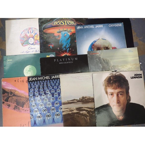 344 - Mixed albums including Queen and Moody Blues. UK P&P Group 2 (£20+VAT for the first lot and £4+VAT f... 