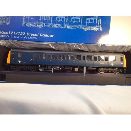 2001 - Dapol O gauge 7D-015-004 class 122 single railcar, BR blue, near mint, storage wear to box. UK P&P G... 