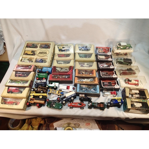 2104 - Selection of Matchbox Yesteryears, including gift set, mostly excellent condition, wear to boxes, pl... 
