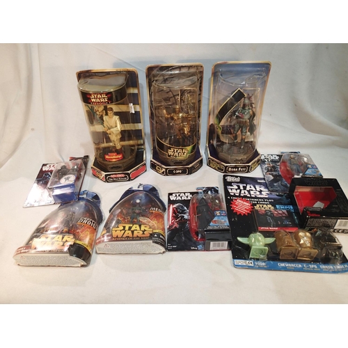 2124 - Ten Star Wars figurines. UK P&P Group 2 (£20+VAT for the first lot and £4+VAT for subsequent lots)