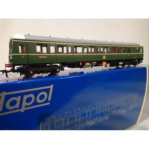 2157 - Dapol OO gauge 4D-015-002 class 122, bubble car, green with speed whiskers, near mint condition, box... 