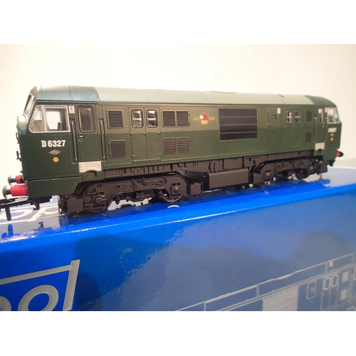 2158 - Dapol OO gauge 4D-012-002 class 22 diesel, D6327, green, late crest, near mint condition, boxed. UK ... 