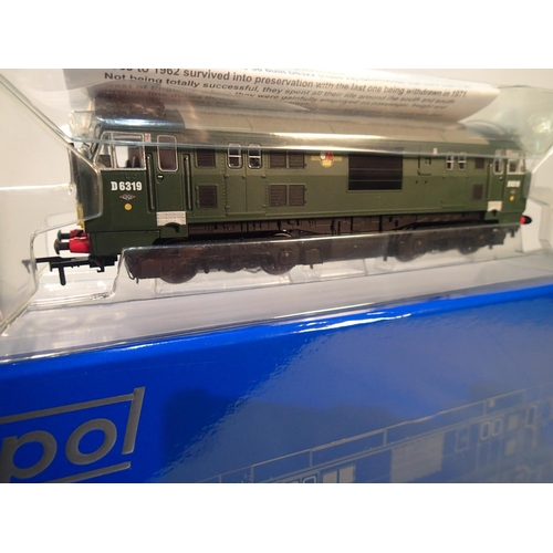 2174 - Dapol OO gauge, D1001D, class 22 diesel, green, D6319, late crest, near mint condition, storage wear... 