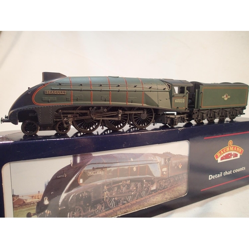 2177 - Bachmann 31-957, class A4, Seagull, 60033, BR green, excellent condition, box with wear. UK P&P Grou... 