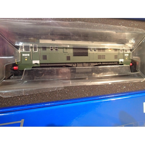 2217 - Dapol OO gauge, class 22 diesel, D6319, green, late crest, near mint condition, boxed. UK P&P Group ... 