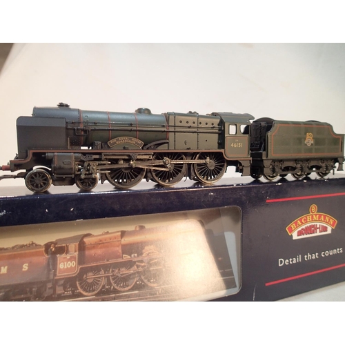 2296 - Bachmann 31-282, Royal Scot class, 46151, The Royal Horse Guardsman, green, early crest, weathered, ... 