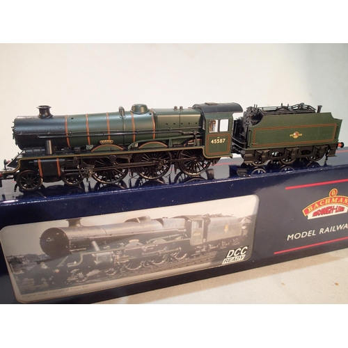 2298 - Bachmann 31-186, Jubilee class, 45587, Baroda, green, late crest, excellent condition, requires one ... 