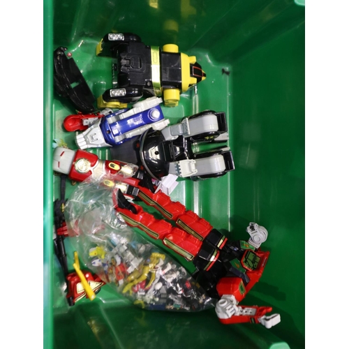 2530 - Loose Power Rangers Titanus, tow micro play sets and a selection of loose parts/mini figures includi... 