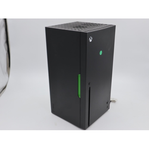 2532 - Ukonic Xbox refrigerator. Not available for in-house P&P