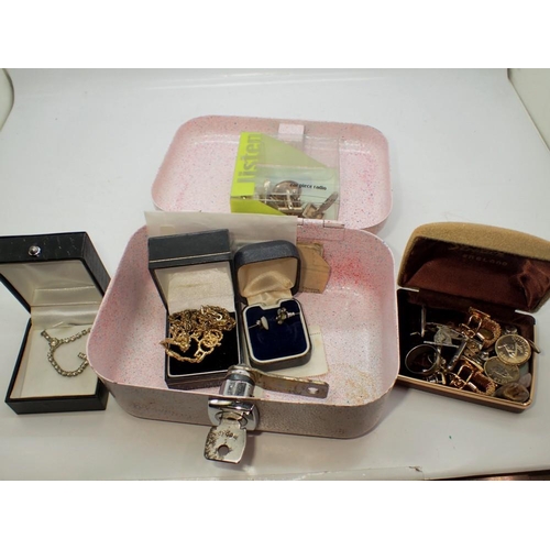 1152 - Cash box with key containing costume jewellery. UK P&P Group 1 (£16+VAT for the first lot and £2+VAT... 