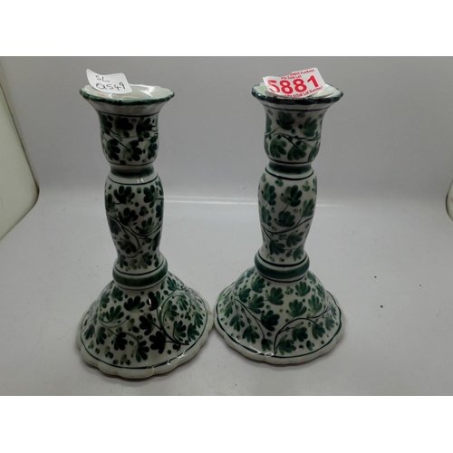 1352 - Two ceramic candlesticks. UK P&P Group 2 (£20+VAT for the first lot and £4+VAT for subsequent lots)