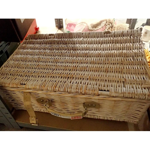 1367 - Wicker picnic basket with contents, missing one knife, 20 x 45 cm. Not available for in-house P&P