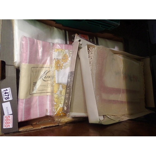 1478 - Vintage linens and textiles including crochet ware, some factory sealed. Not available for in-house ... 