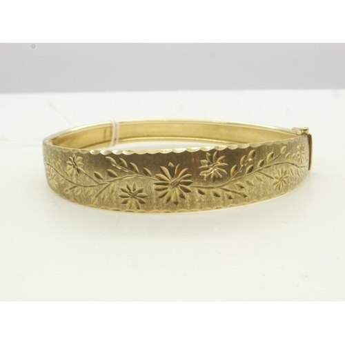 2 - A 9ct gold bangle, hinged, D: 60 mm, 10.0g. UK P&P Group 0 (£6+VAT for the first lot and £1+VAT for ... 