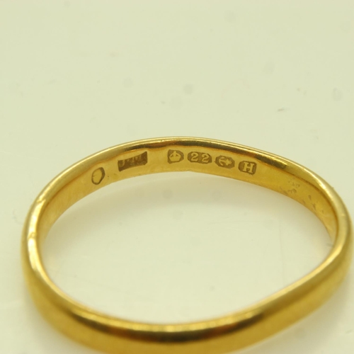 25A - Slim profile 22ct gold wedding band, mis-shapen, 2.8g. UK P&P Group 1 (£16+VAT for the first lot and... 