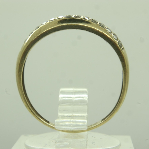 42 - 9ct gold ring set with cubic zirconia, size L, 1.3g. UK P&P Group 0 (£6+VAT for the first lot and £1... 