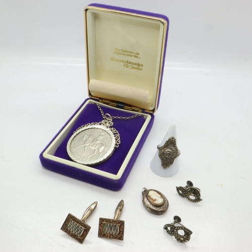 65 - Vintage silver jewellery, including marcasite set ring and earrings, Silver Jubilee crown set into a... 