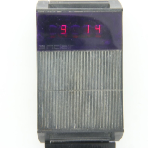 81 - SINCLAIR: Black gents LED wristwatch, time button functioning. UK P&P Group 1 (£16+VAT for the first... 