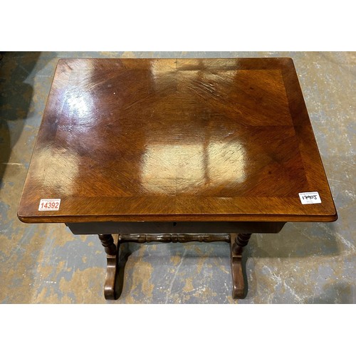 1790J - 19th century walnut, single drawer work table, with quartered veneer, turned supports and stretcher,... 