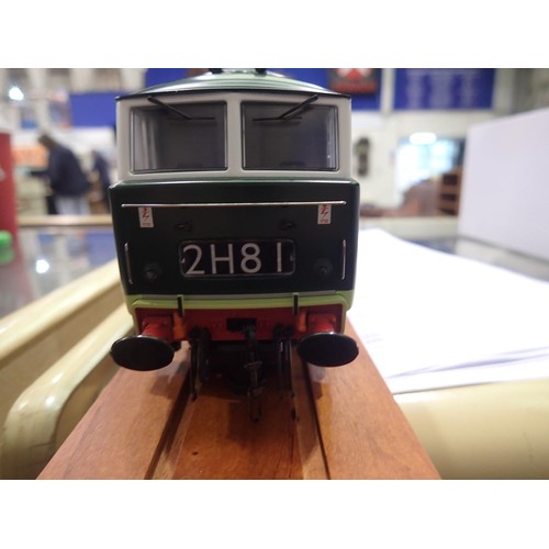 2046 - Heljan O gauge, class 35 diesel, two tone green, late crest, un-numbered, boxed as new. UK P&P Group... 
