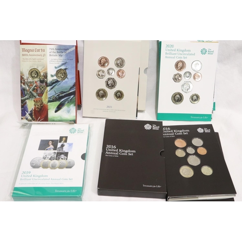 2001 - 5 Royal mint uncirculated annual coin sets, 2015 to 2021. UK P&P Group 1 (£16+VAT for the first lot ... 