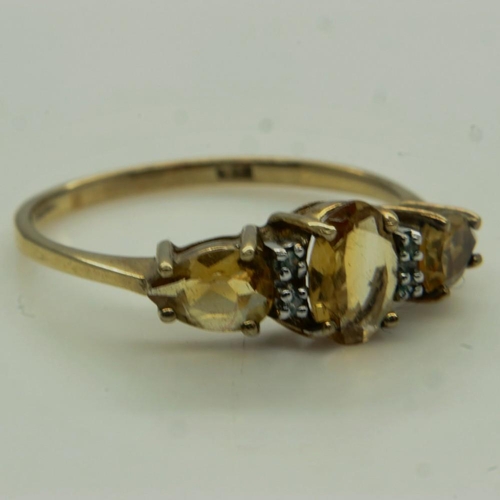 51 - 9ct gold ring, set with one oval and two pear shape citrines, size U, 2.2g. UK P&P Group 0 (£6+VAT f... 