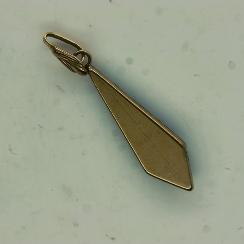 76 - 9ct yellow gold and abalone shell kite shape pendant. UK P&P Group 0 (£6+VAT for the first lot and £... 