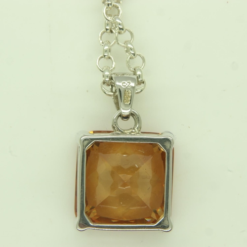 88 - Silver 925 chain, with large orange stone pendant. UK P&P Group 0 (£6+VAT for the first lot and £1+V... 