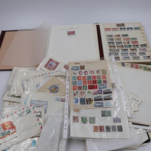392 - Case of Russian stamps, including two albums and first day covers. Without case UK P&P Group 2 (£20+... 