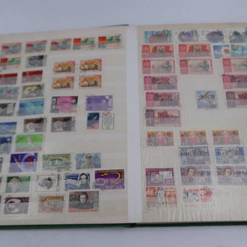 392 - Case of Russian stamps, including two albums and first day covers. Without case UK P&P Group 2 (£20+... 