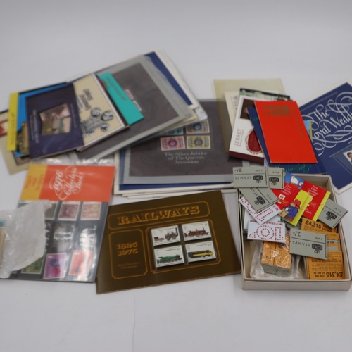 404 - Case of mint stamp sets and stamp books. Without case UK P&P Group 2 (£20+VAT for the first lot and ... 