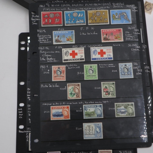 405 - Case of mixed GB and world stamps, Victorian and later. Without case UK P&P Group 2 (£20+VAT for the... 