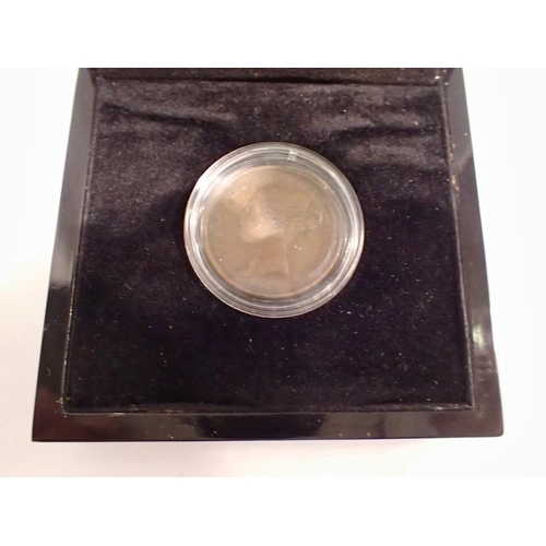 1085 - Boxed 1853 half penny of queen Victoria. UK P&P Group 1 (£16+VAT for the first lot and £2+VAT for su... 