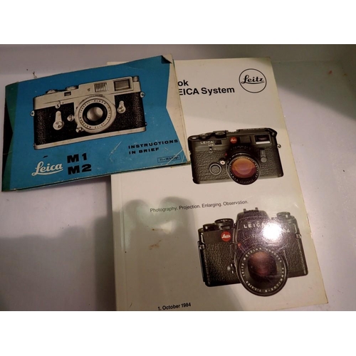 1146 - Two Leica instruction books. UK P&P Group 1 (£16+VAT for the first lot and £2+VAT for subsequent lot... 