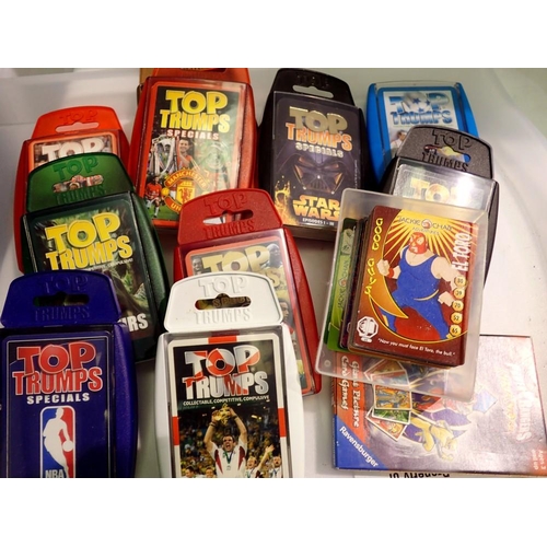 1189 - Ten Top Trumps sets including Manchester United. Not available for in-house P&P