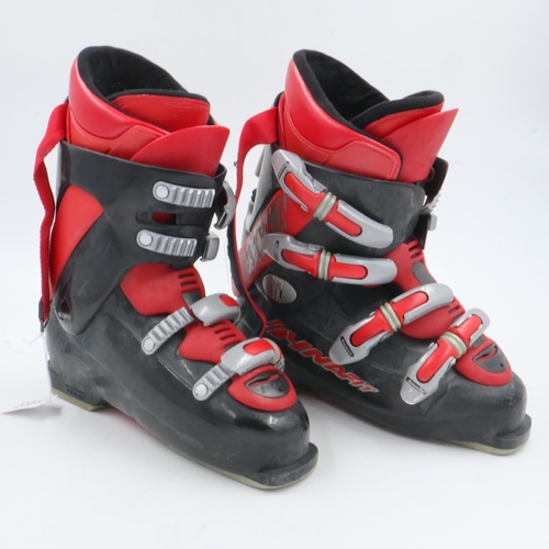 2005 - Dynafit pair of ski boots, size 11, with bag. Not available for in-house P&P