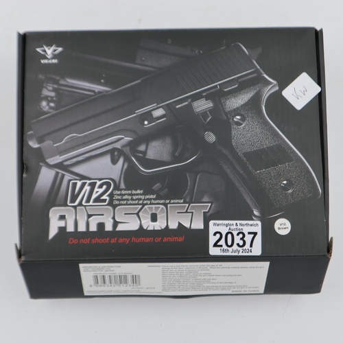 2037 - Airsoft pistol, model V12 in brown, boxed. P&P Group 2 (£18+VAT for the first lot and £3+VAT for sub... 