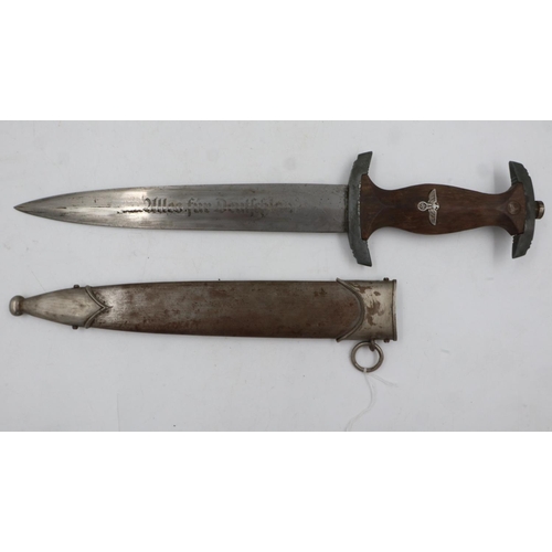 2132 - An early post-war replica of a Third Reich SA dagger, with wood grip and steel scabbard, etched blad... 