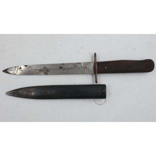 2137 - German WWII Luftwaffe pilots boot dagger with metal sheath. UK P&P Group 2 (£20+VAT for the first lo... 