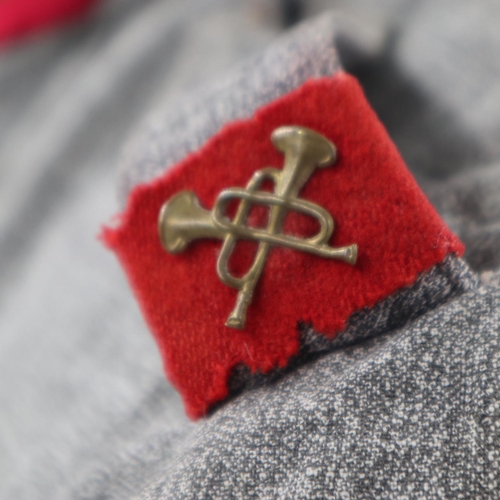 2163 - WWI Portuguese Pioneers Tunic, complete with the following Medals: Portuguese Victory Medal, Assidui... 