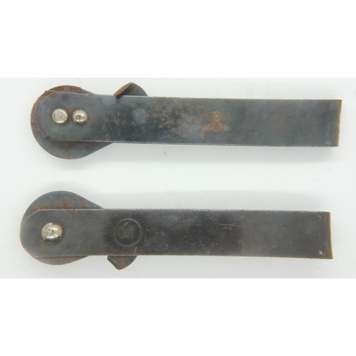 2192 - Two WWII German Army tin/can openers. UK P&P Group 1 (£16+VAT for the first lot and £2+VAT for subse... 