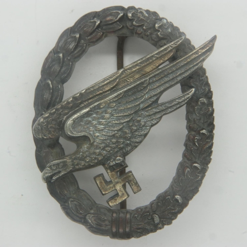 2210 - WWII German Fallschirmjäger (Paratroopers) qualification badge. Maker GH Osang, Berlin. UK P&P Group... 