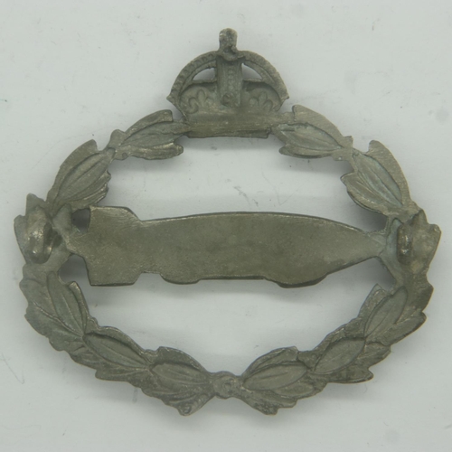 2225 - WWI British other ranks Royal Naval Air Service cap badge. UK P&P Group 0 (£6+VAT for the first lot ... 